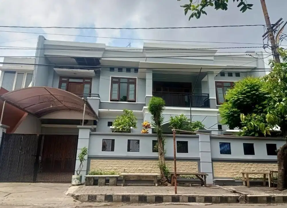 TERMURAH Ex. RUMAH PEJABAT di Jl. RAYA MANYAR TIRTOYOSO Surabaya