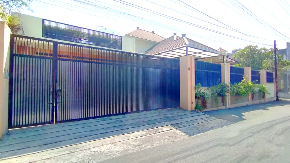 Rumah Mewah Solo Kota Luas Siap Huni Lokasi Strategis