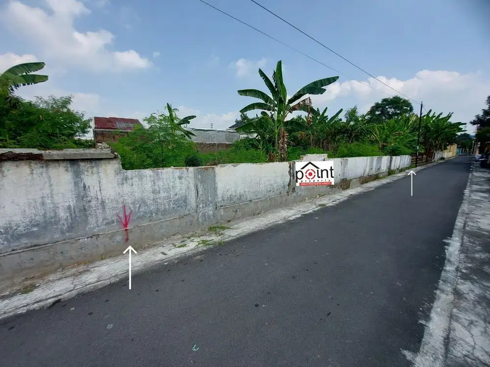 Tanah pekarangan Dekat Kampus UMS Gonilan Kartasura  strategis