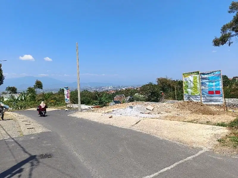 Dijual Tanah kavling Strategis cinunuk ciborelang