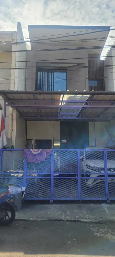 Rumah Bagus Jual Cepat Di Komplek Taman Kopo Indah Dekar Tol Bandung