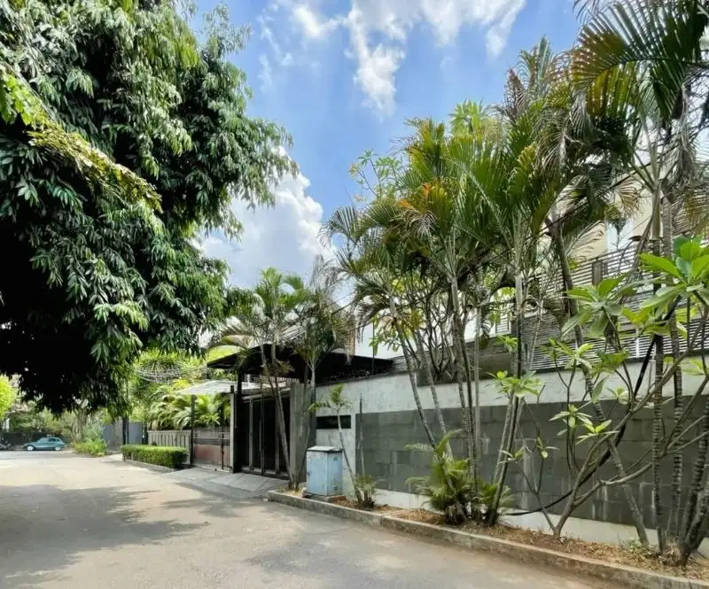 Dijual murah rumah minimalis dalam komplek at Permata Hijau Jaksel