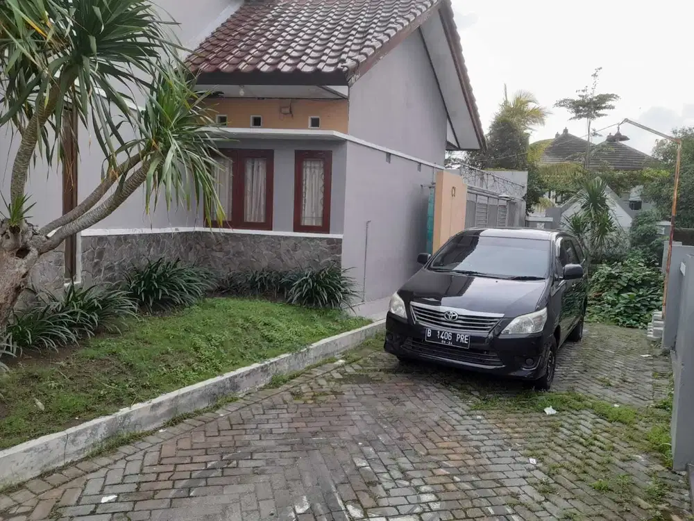 Rumah siap huni di condong catur jalan anggajaya