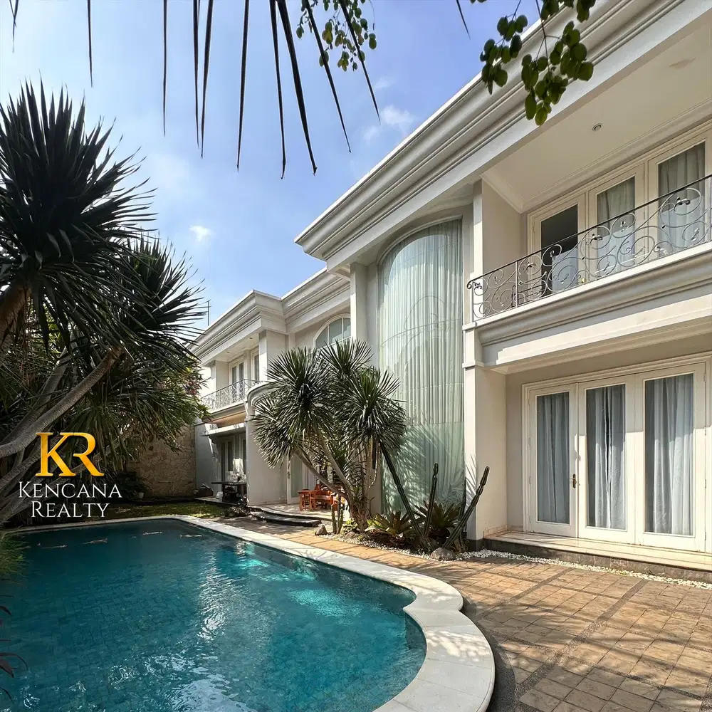 Rumah Pondok Indah Jalan Lebar Rindang