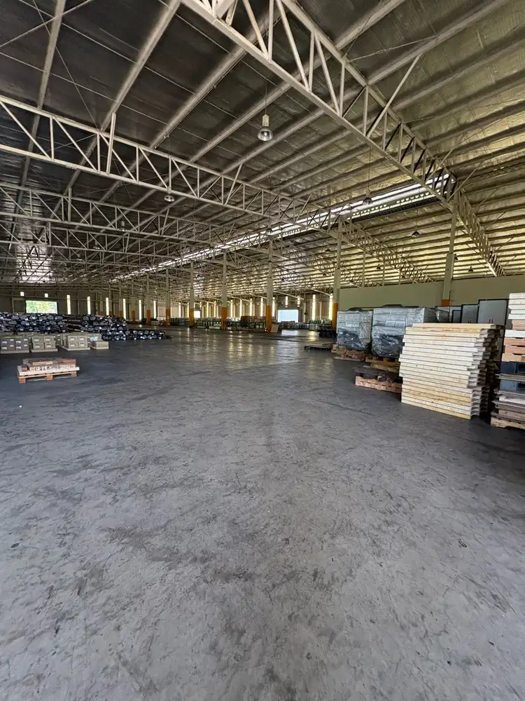 Disewakan Pabrik/Gudang Kawasan Industri Deltamas Lippo Cikarang