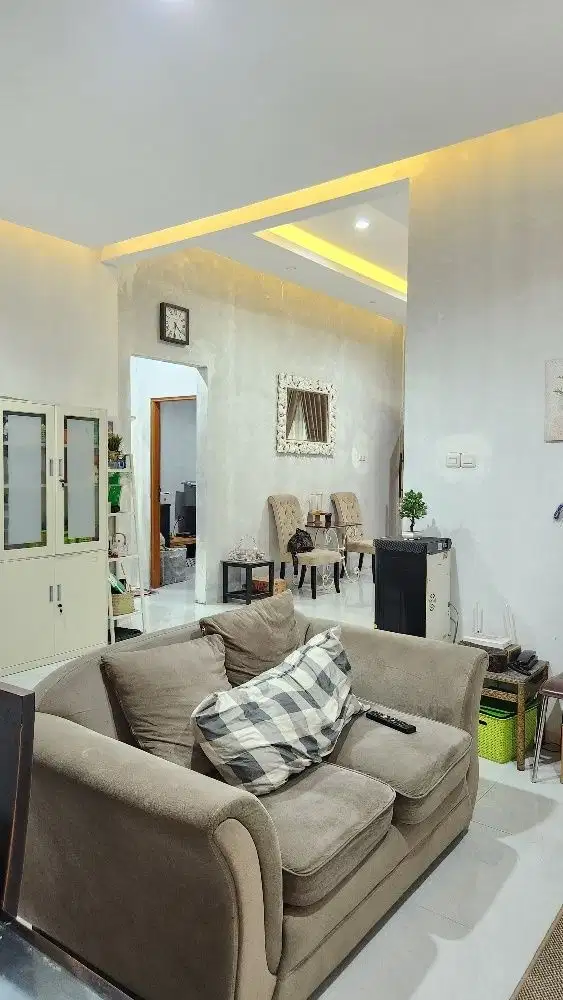 Rumah 1 lantai sudah direnovasi di lokasi strategis Nusa Loka BSD City