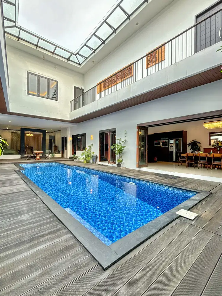 Rumah 2 lantai di Kemang, Jakarta Selatan