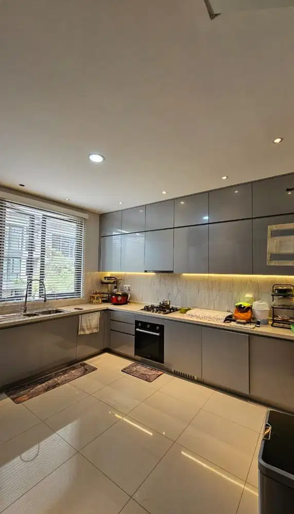 TURUN HARGA 4 Miliar !DIJUAL RUMAH MEWAH LAKEWOOD - NAVAPARK