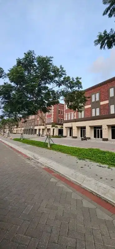 Disewakan gandeng rukan boston boulevard pik2 brand new