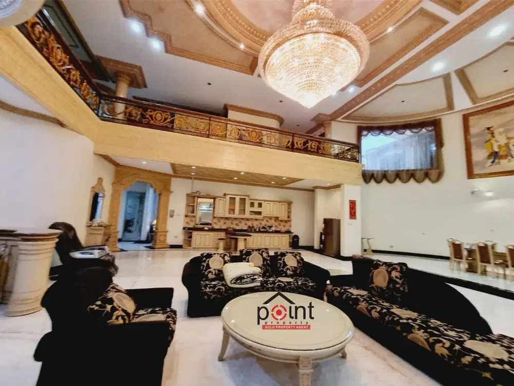 Rumah mewah solobaru full furnish di komplek rumah mewah