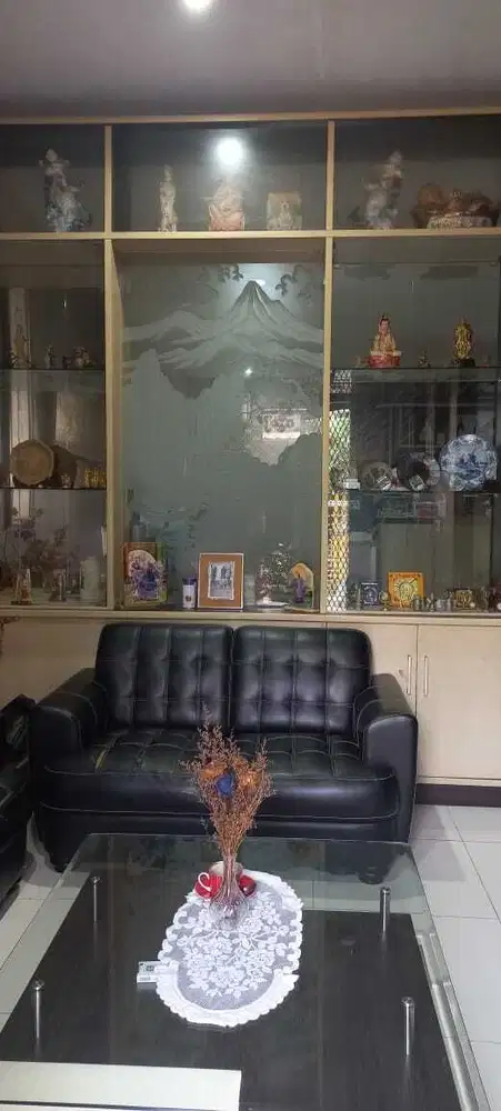 Jual rumah 2.5lantai banjar wijaya