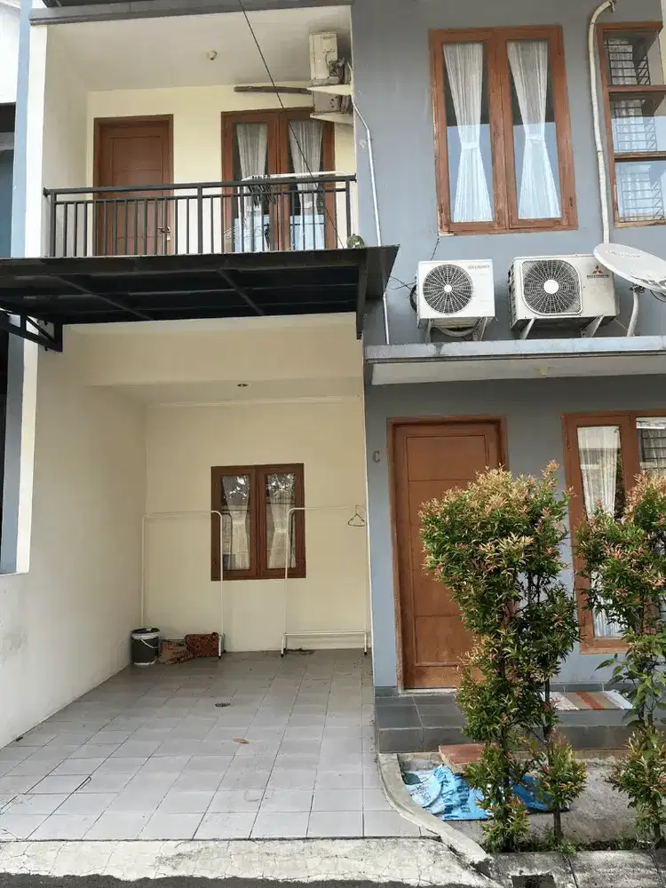 JARANG ADA, RUMAH 2LT BAGUS SEKALI DLM CLUSTER DKT RAYA CONDET SHM IMB