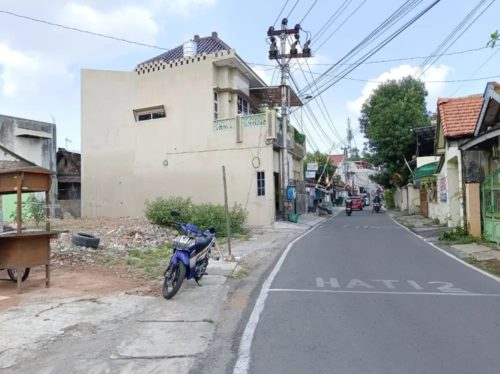 Tanah Jajar 452Mt, Ld 16Mt, dekat Jalan Slamet Riyadi, Laweyan, Solo