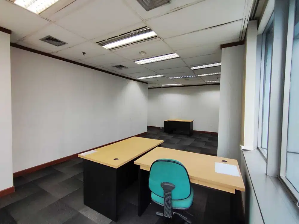 Sewa Murah Kantor 50 m2 di Graha Mustika Ratu Pancoran, Sdh Ada Karpet