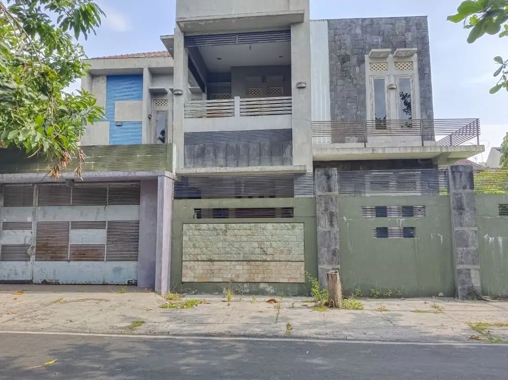 Rumah kerten 340Mt, 4Kt, 3Km, jalan Slamet Riyadi, Laweyan, Solo