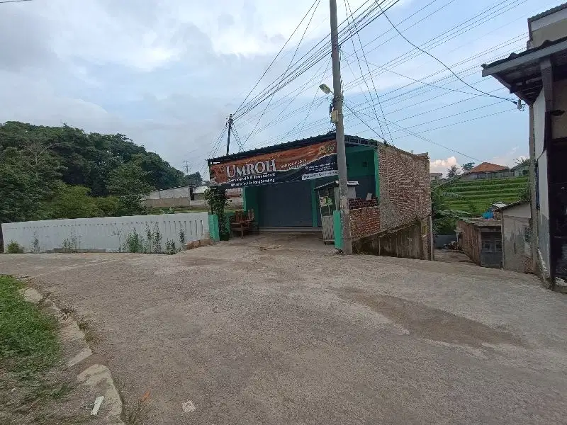 Dijual kolam ikan di cinunuk ciwaru