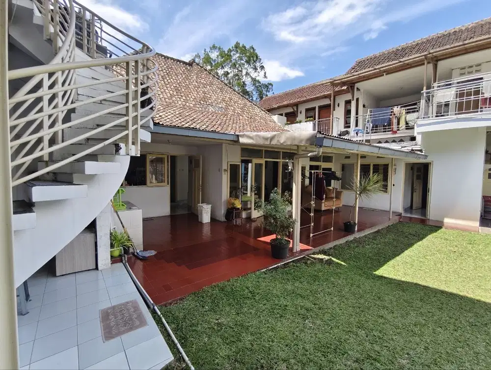 Rumah Klasik Terawat Lok Istimewa Jarang Ada Sayap Riau Bandung