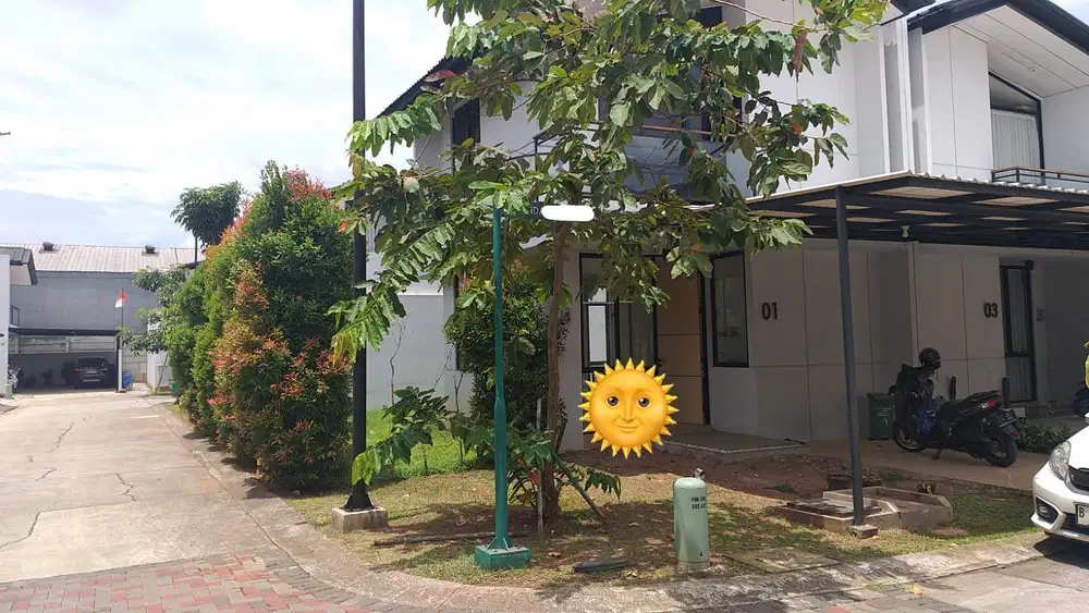 Disewakan Rumah posisi Hook ada kanopy di CENDANA PARC karawaci
