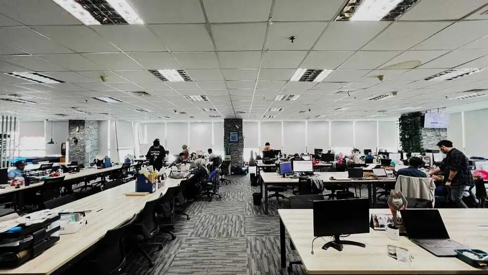 Sewa Kantor 378 m2 di Lippo Kuningan, Kondisi Furnish Hrg Ekonomis