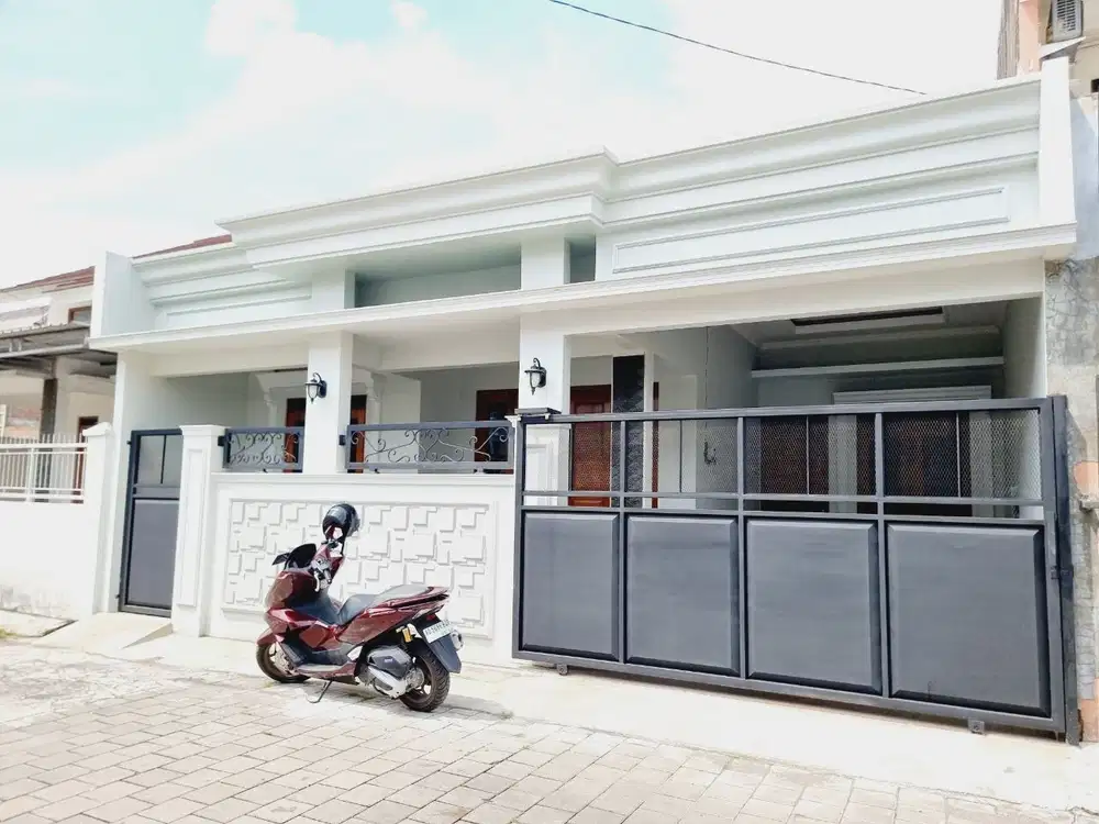 Rumah Cantik 108m2 Semi Klasik Cluster Jln Mangesti Gentan