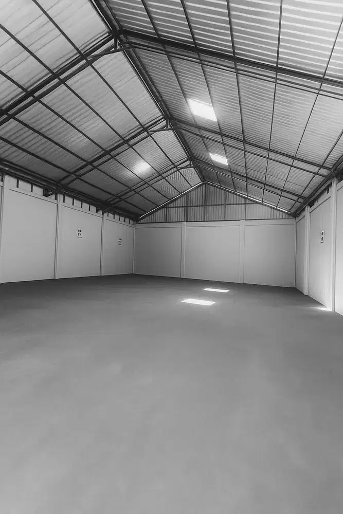 Di sewakan murah gudang dkt exit tol Kalioso