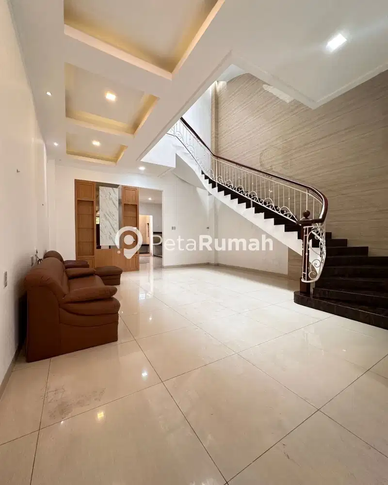 DIJUAL CEPAT VILLA LUX KOMPLEK GRIYA DIATUR MEDAN HELVETIA AMIR HAMZAH
