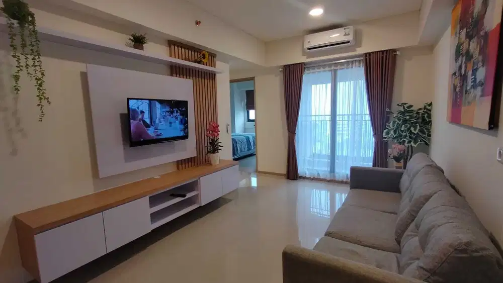 Disewakan 3 BR Apartemen Meikarta Tower Newton