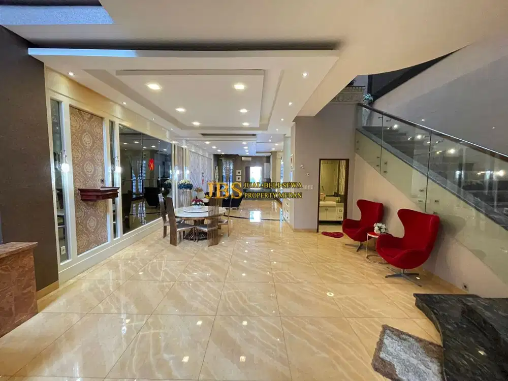 Dijual Rumah Siap Huni Lux di Komplek Jati Residence (Row Boulevard)