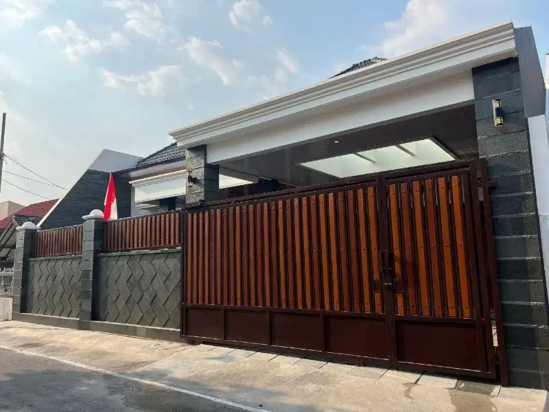 rumah mewah 1 lantai tengah kota Sumber Banjarsari