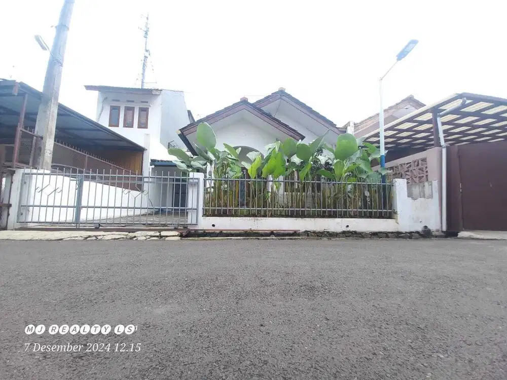 Dijual Rumah Terawat Minimalis Di Antapani Bandung