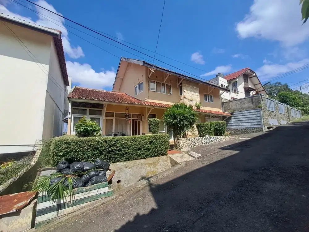 TURUN HARGA !! RUMAH SIAP HUNI AREA CIGADUNG DAGO VIEW KOTA BANDUNG