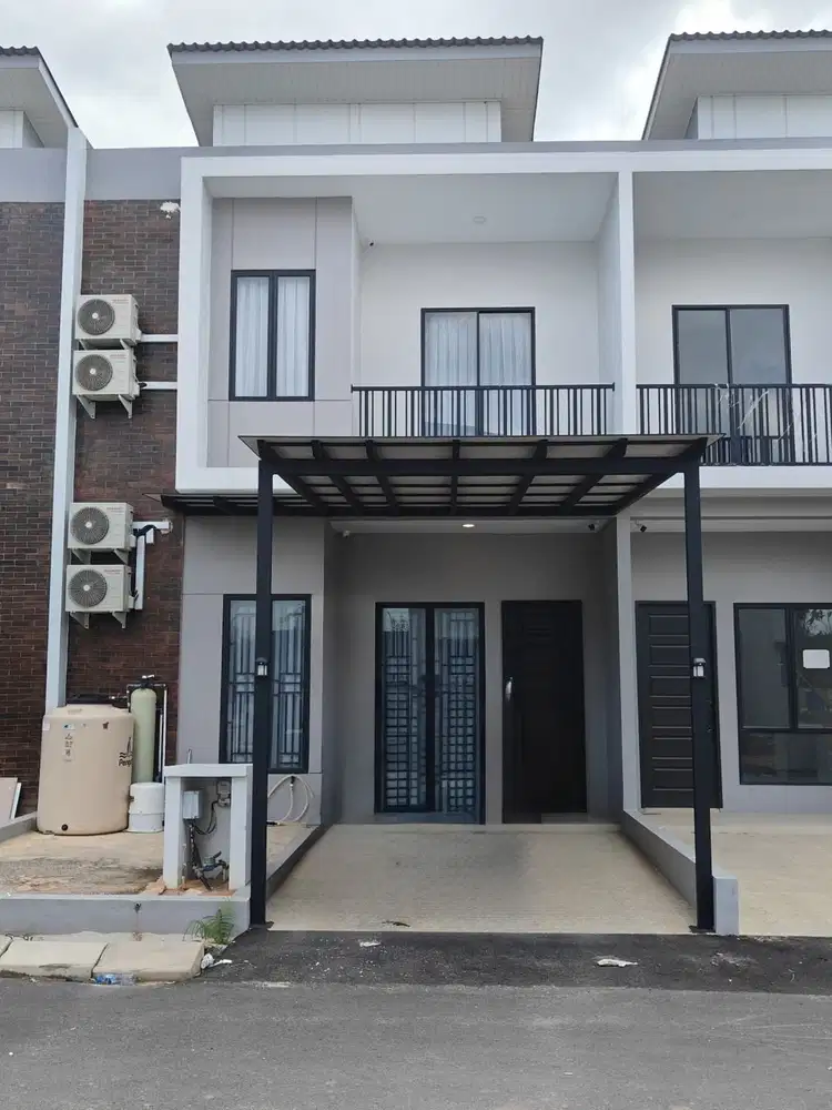 Grand mansion siap huni da renovasi semi furnish