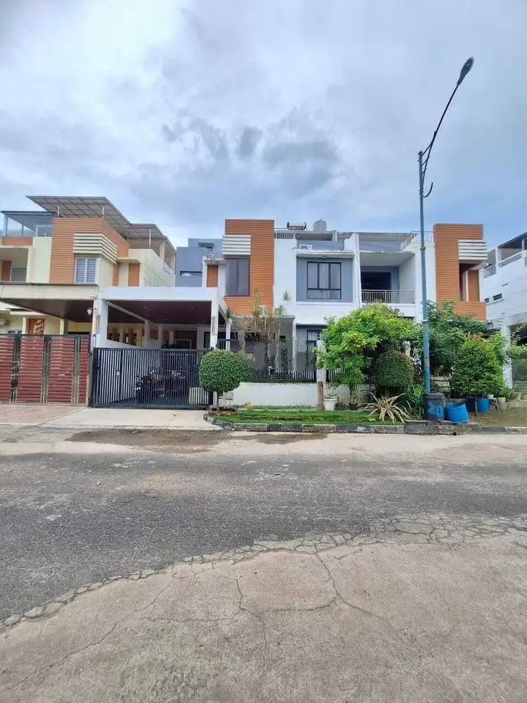 Dijual Rumah Mewah Cantik nagoya batam