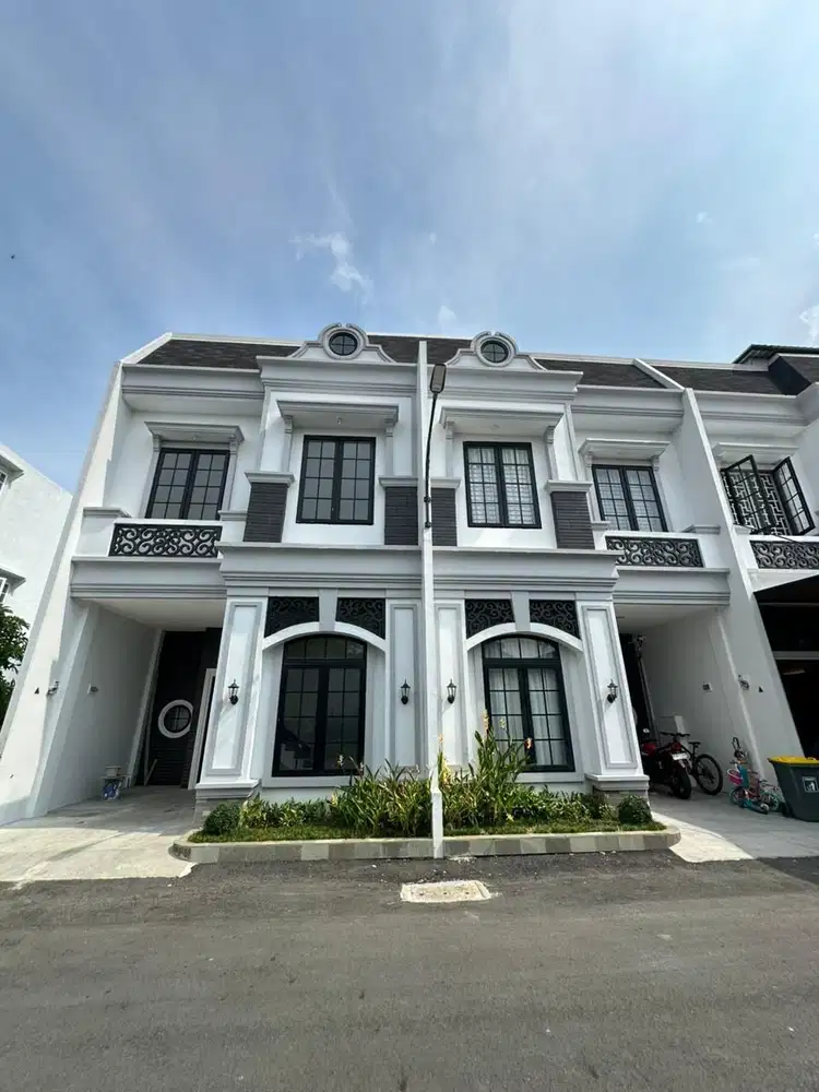 DIJUAL VILLA HOOK KOMPLEK THE MARRIOTT BAKTI LUHUR MEDAN