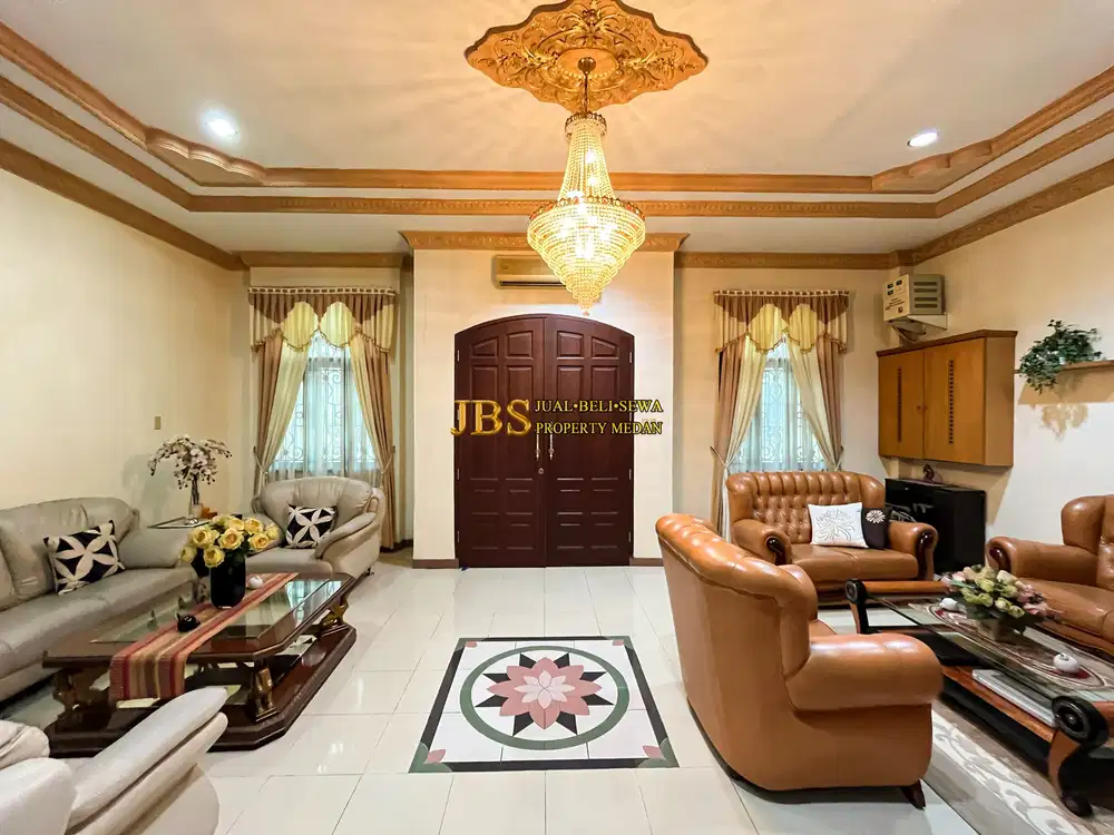Dijual Villa di Komplek Merbau Mas Jalan Merbau - Medan