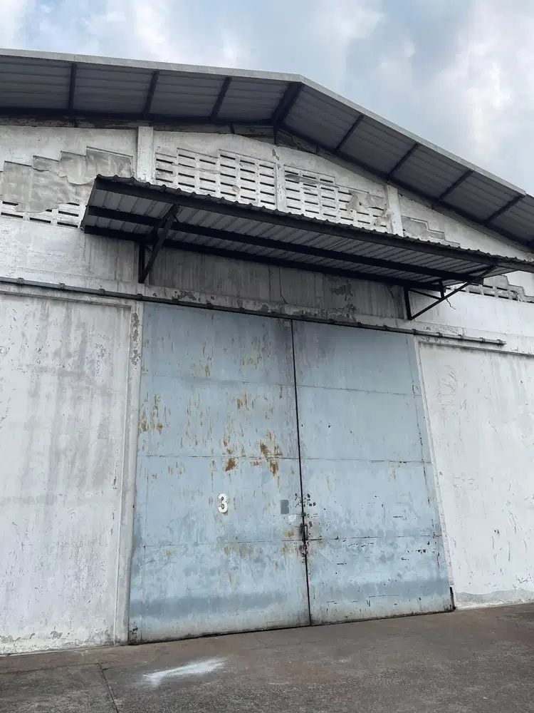 Gudang Strategis Nol Raya di Gempol, Pasuruan