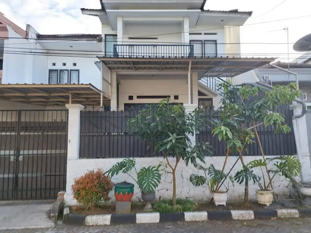 Dijual Rumah 2lt Furnished desain bagus siap huni Perumahan Permata Hi