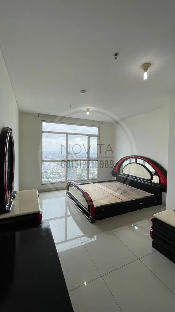 Disewakan Apartemen Central Park Residence – 3 BR + 1 Semi Furnished