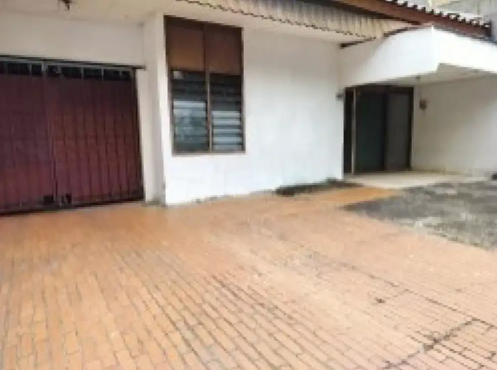 Rumah Lama Depan Jalan 2.jalur Bisa Kntr dn Usaha
