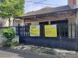 Rumah lama dekat fasum bebas banjir dan aman