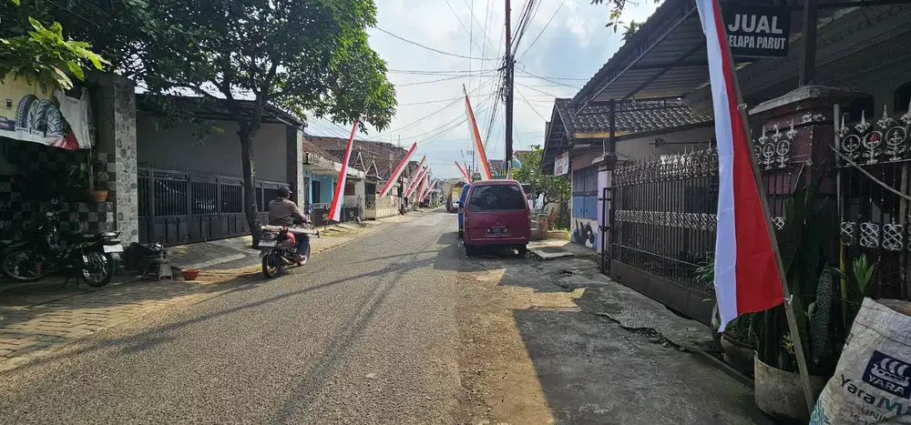 Rumah tanah pinggir jalan raya tegalgondo bagus buat kos atau usaha
