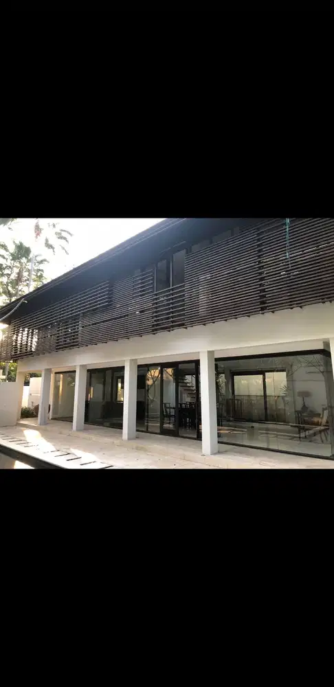 Disewakan Ruman Isen Di Darmo