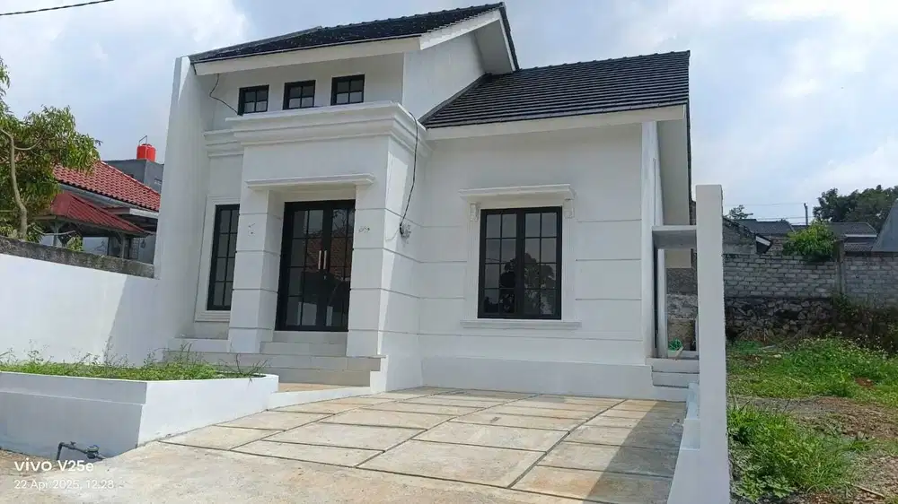 RUMAH BAGUS LT 160m² HARGA 650 JT NEGO