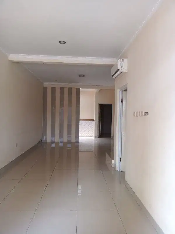 Di jual Rumah 1,5 Lantai di Medow green lippo cikarang