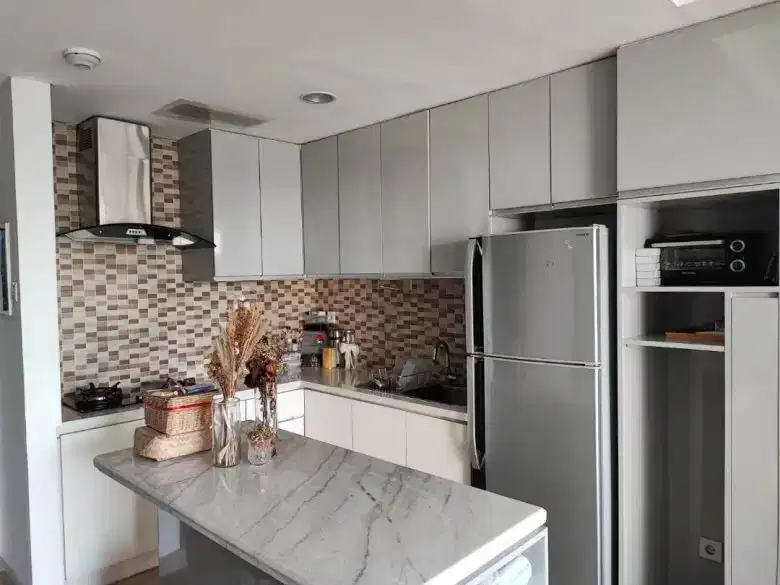 Dijual cepat Apartemen Royale springhill private lift siap huni