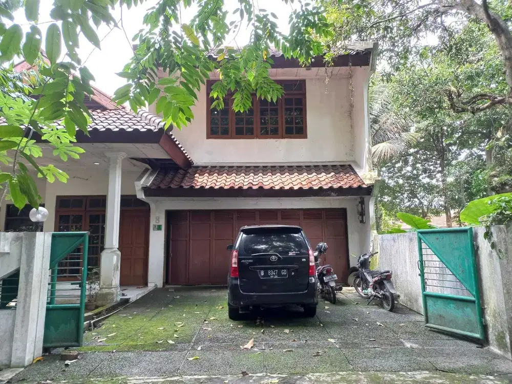Rumah luas nyaman dan asri di jalan meranti, Pasir Jaya Bogor Barat