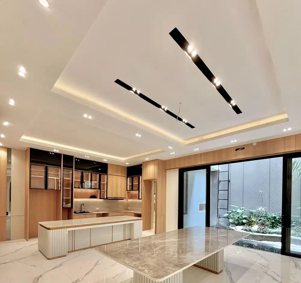 Dijual Rumah 2 Lantai Furnished New Minimalis CITRALAND UTAMA