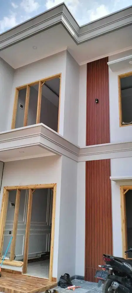 RUMAH BARU HARGA BERSAHABAT 2LANTAI BAGUS AKSES MBL DEKAT RAYA CONDET