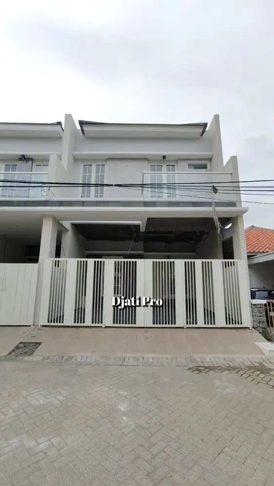 Paling Dicari, Rumah Syariah 2 Lantai Di Perum. Saronojiwo, Jemursari