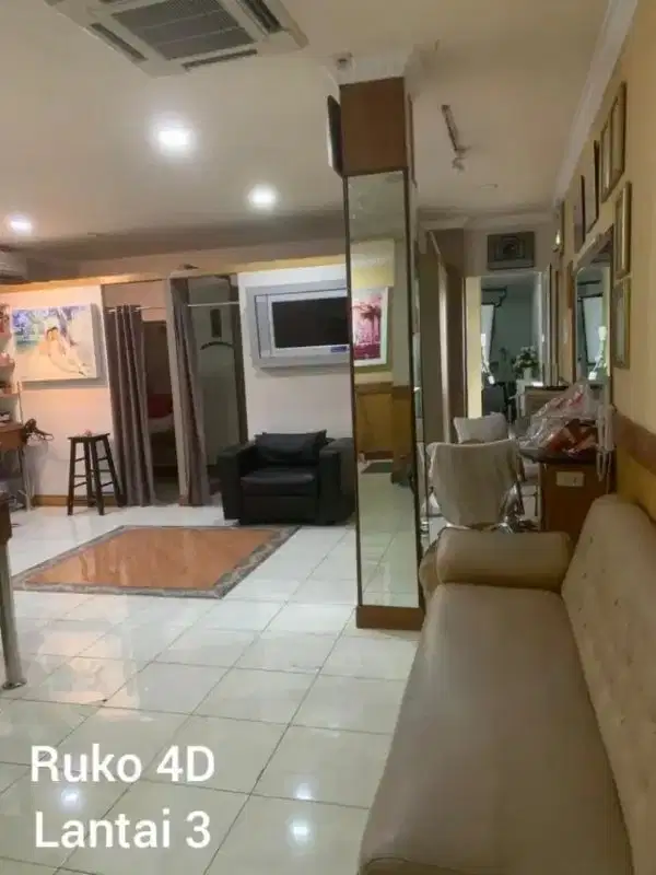 Dijual ruko hook mangga besar raya siap pakai